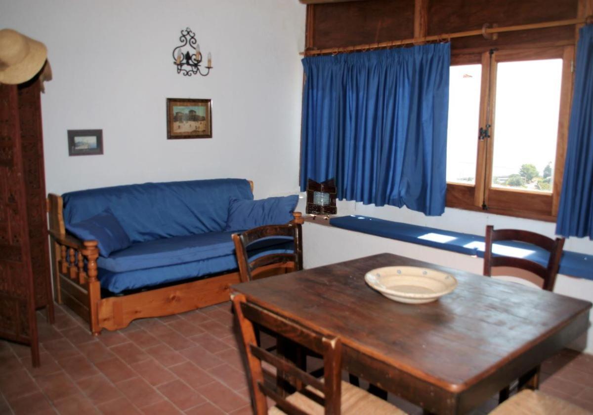 Case Al Mare - Terrazzi Panoramici E Ampio Giardino Santa Marina Salina Exterior foto